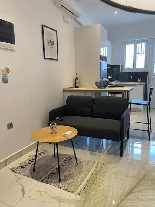 Esteticaapartments. Apartment Rhodes City